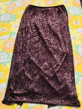 Burnout Velvet Maxi Skirt Size L